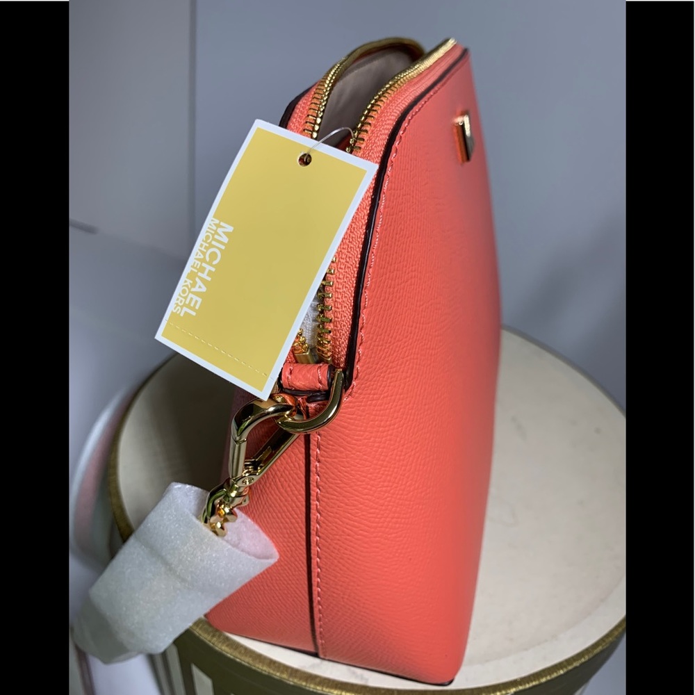 BNWT Michael Kors Pink Grapefruit large crossbody - Picture 5 of 12
